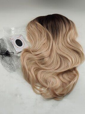 Blonde Wig W/Dark Roots 26inch Long Wavy                       PA#646-PA#651@CMK